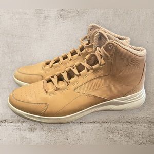 Under Armour SMGX Women's Leather Ankle Boots Casual Shoes Size 8.5